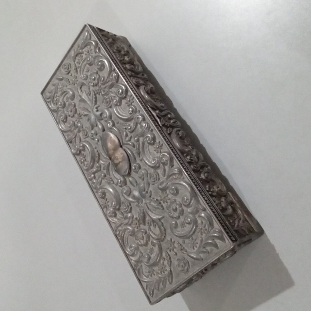Godinger Silver Ornate Rectangular Jewelry Box